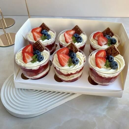 Набор из 6 трайфлов с ягодным декором