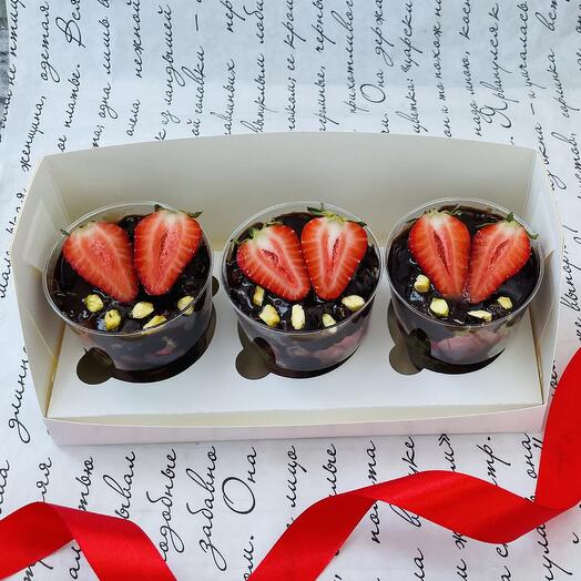 Набор трайфлов «Клубника в дубайском шоколаде»
