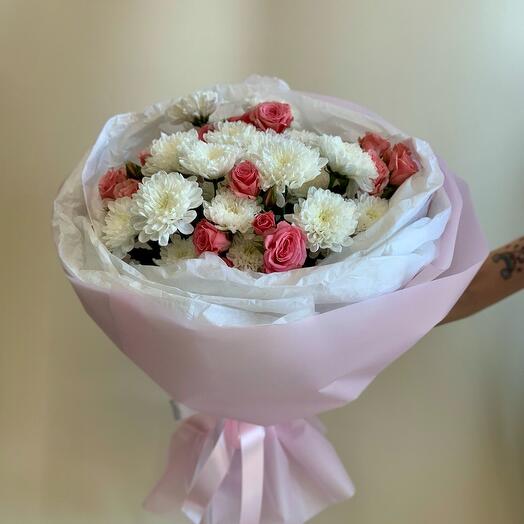 Букет из хризантемы и роз