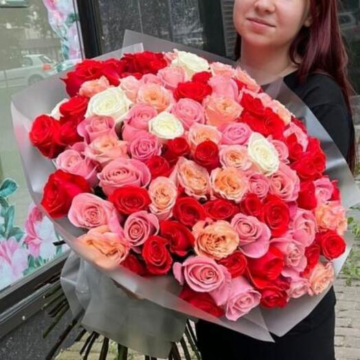 101 роза "Яркий микс"