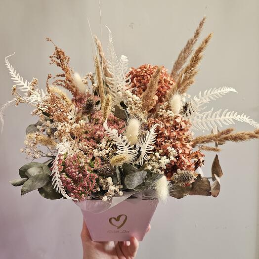 Коробка с сухоцветами