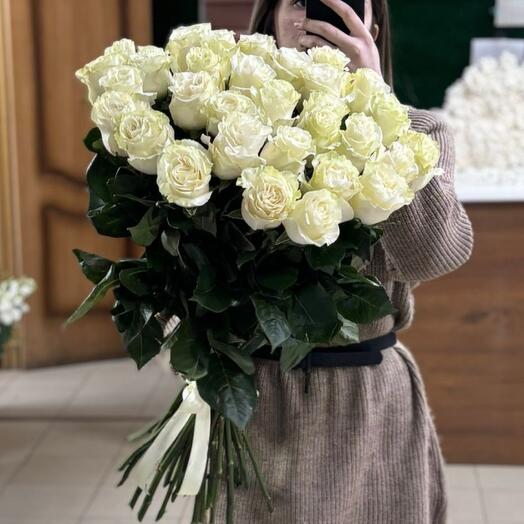 Белые розы