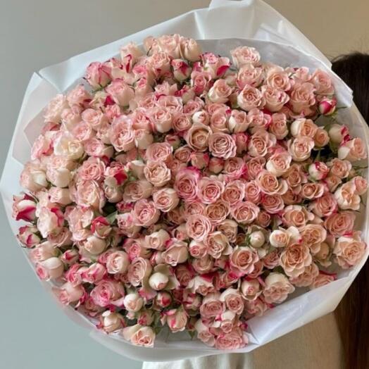 Букет кустовых роз 19 штук 💝