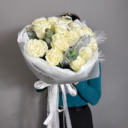 15 white roses🤍