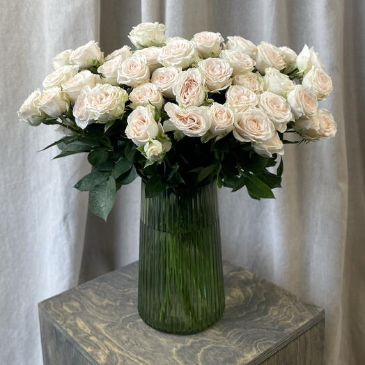 Комбо набор: Кустовые розы с вазой