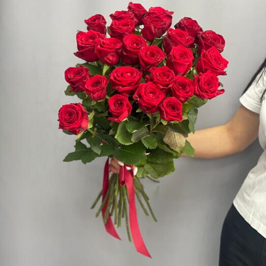 Букет из 25 красных роз