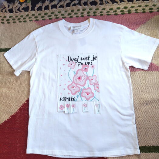 T shirt "This flower is for you"