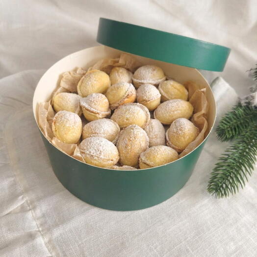 Орешки песочные с варёной сгущёнкой