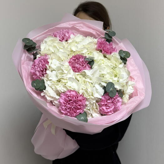Букет гортензии,диантусов с эвкалиптом 😍