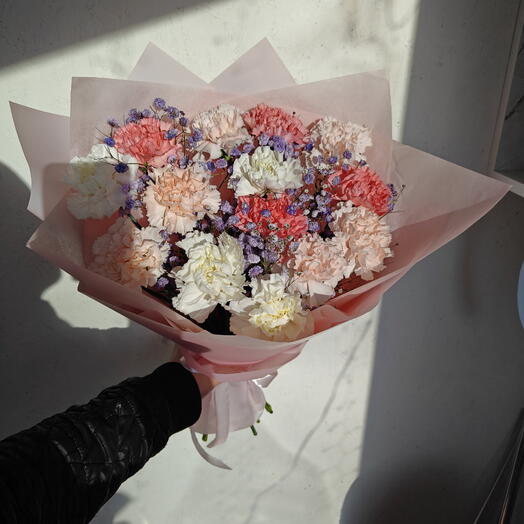 Букет из нежных диантусов