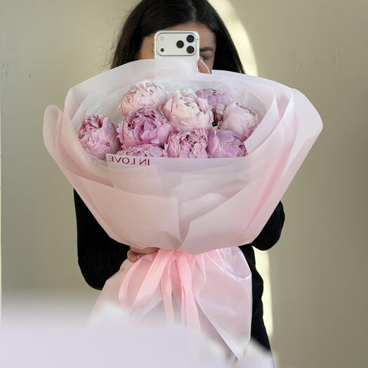 Монобукет из пионов