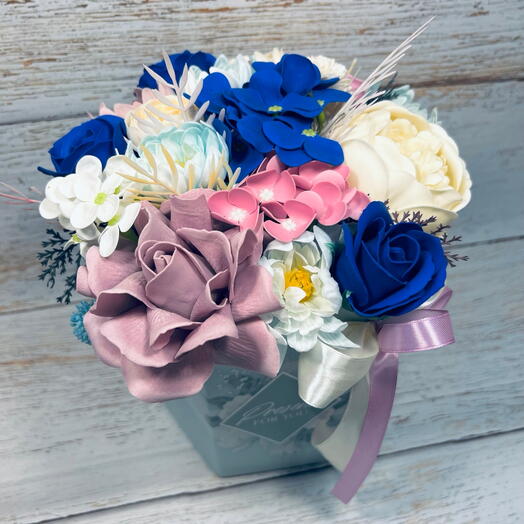 Композиция из мыльных цветов. Подарок на 8 Марта