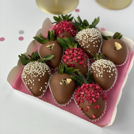 Клубника в шоколаде 9 шт