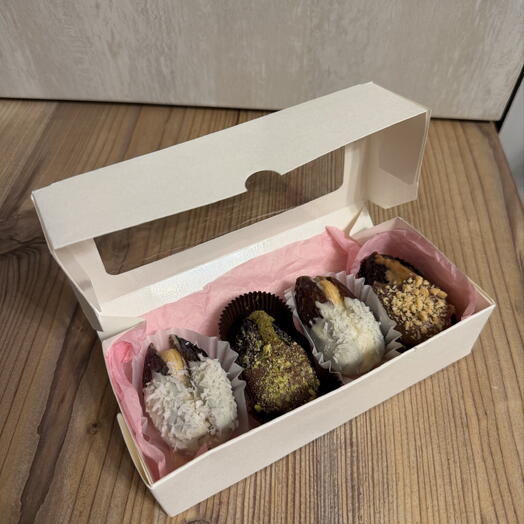 Финики в бельгийском шоколаде CALLEBAUT с начинками 4 шт в коробочке