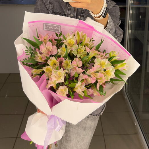 Стильные стойкие нежные альстромерии🌸