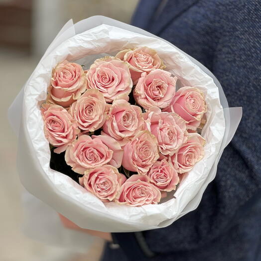 Букет из 15 роз Pink