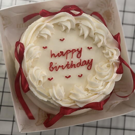 Бенто торт в подарок на день рождения «Happy birthday» подруге/жене/девушке/сестре/маме с рюшами