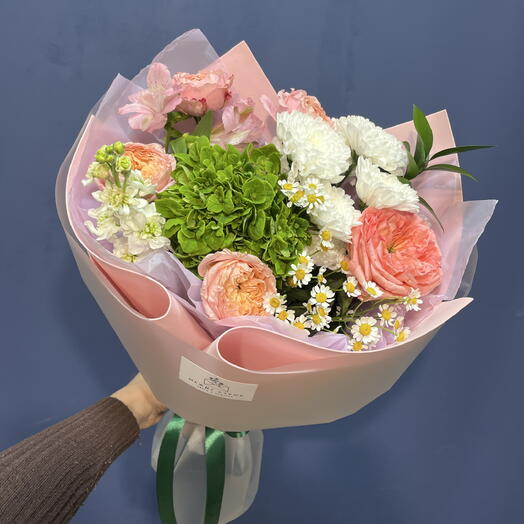Букет дофамин с полевыми цветами 🌸