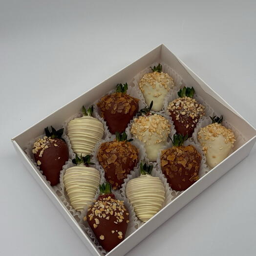 Luxury Chocolate Covered Strawberry Box