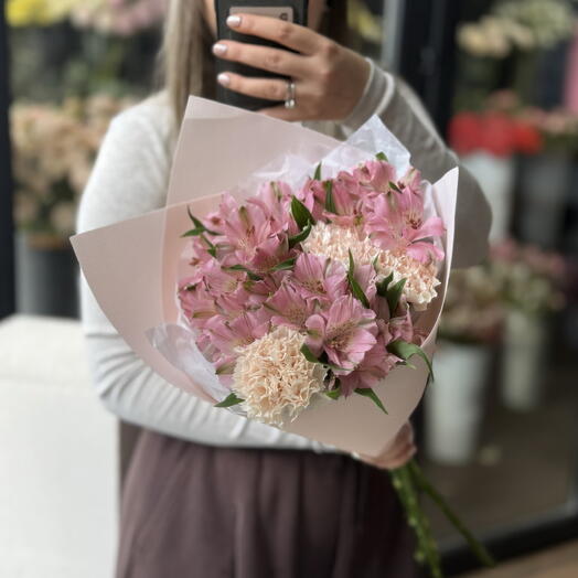Альстромерия х Диантусы, стойкий букет