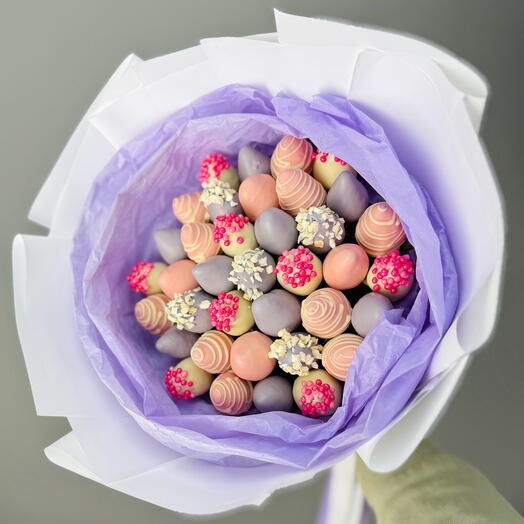 Букет клубники в шоколаде Lavender