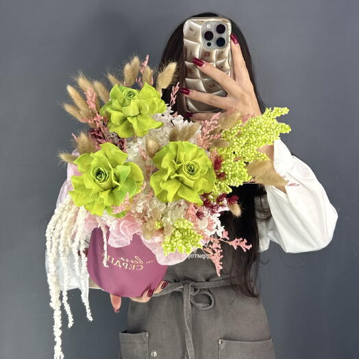 Композиция из сухоцветов💐 Стабилизированная белая Гортензия и Француская Роза зелёная