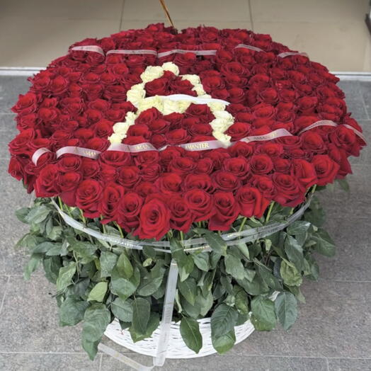 Signature Rose Basket