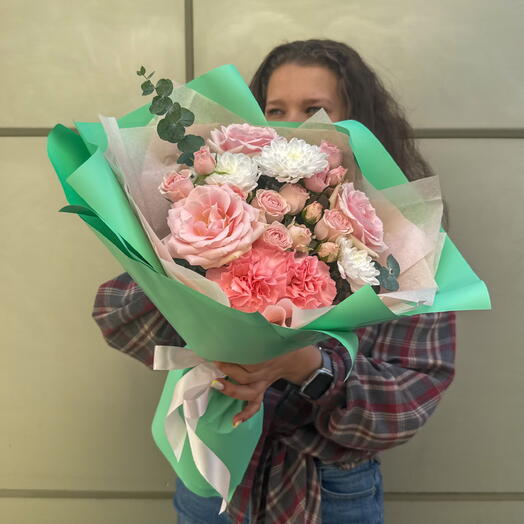 Сочный  Микс роз в Дофаминовом букете + сладкий подарок 🎁