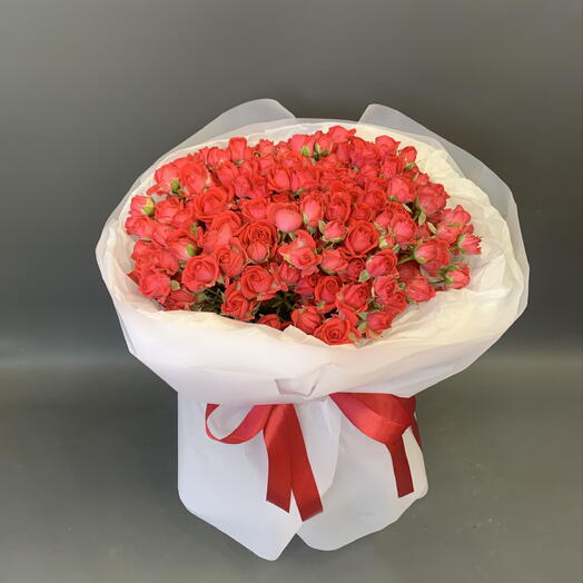 Букет с розовой розой