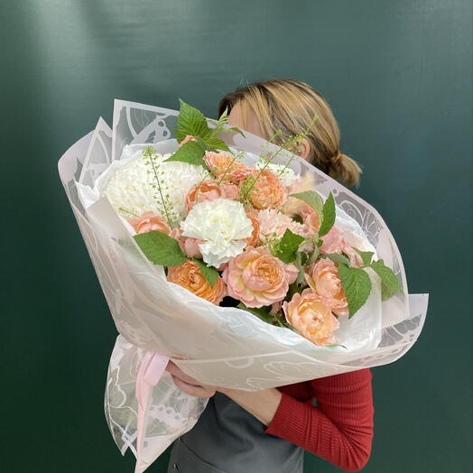 Букет кустовых роз 🌸