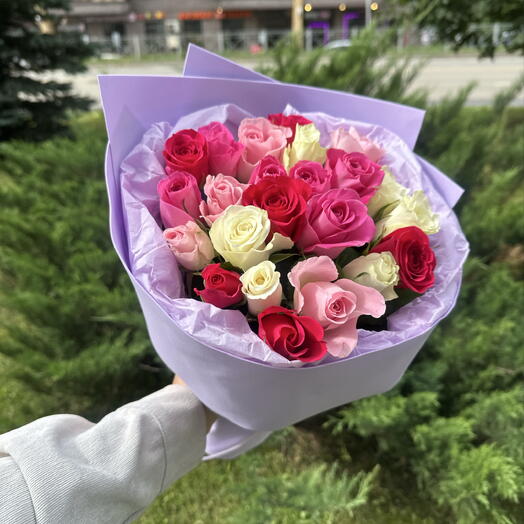 Бело-розовый микс из Кенийских роз