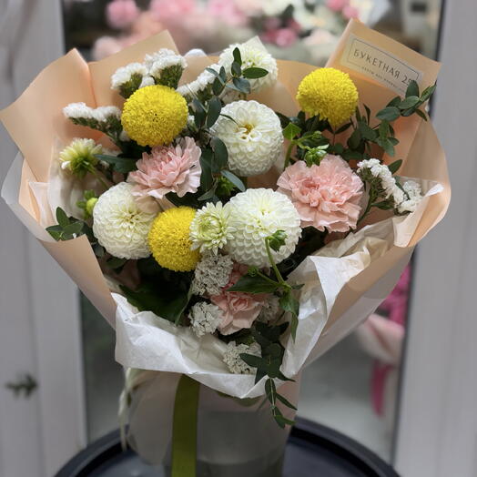 Букет с георгинами 💛💛💛