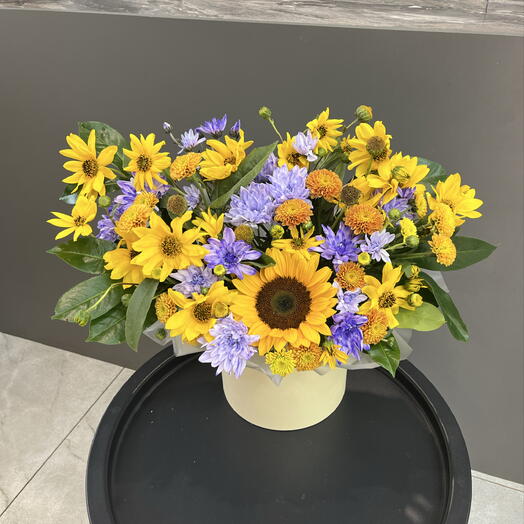 Яркая солнечная композиция 💛💜