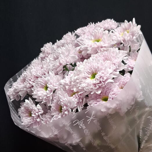 Букет из 7 кустовых веток в декоративной упаковке