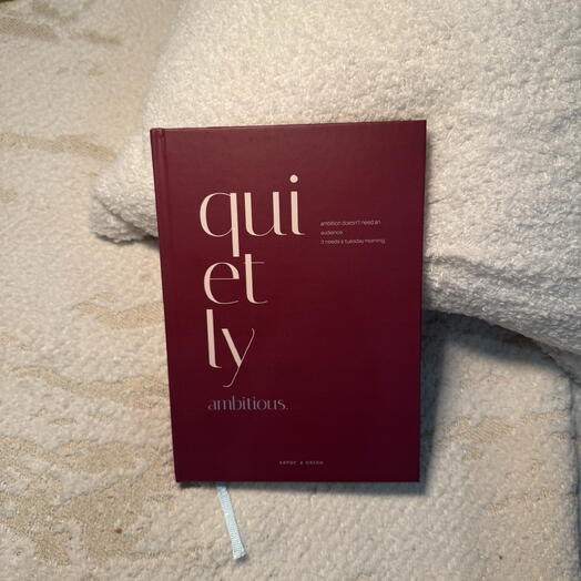 Ежедневник «Quietly ambitious», бордовый