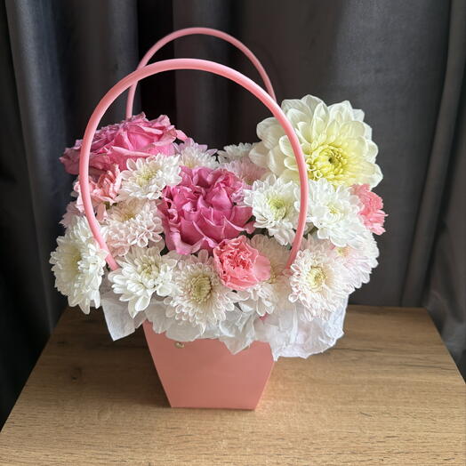 Сумочка с пилновидной розой и георгином🌸
