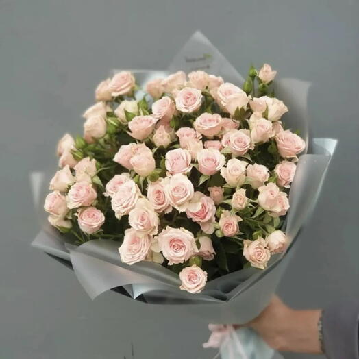 Букет "Кустовые розовые розы  XS