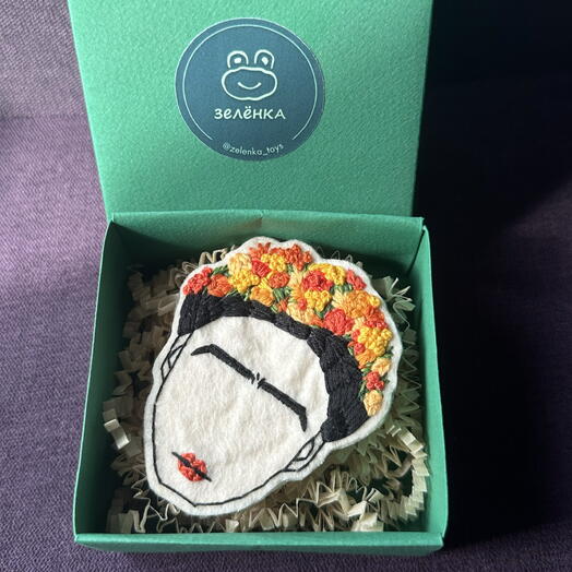 Frida Kahlo Brooch - hand embroidery