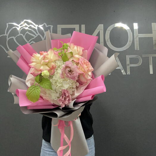 Букет,,розовая страсть