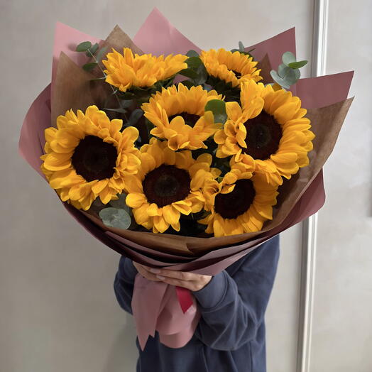Букет ярких подсолнухов 7pcs