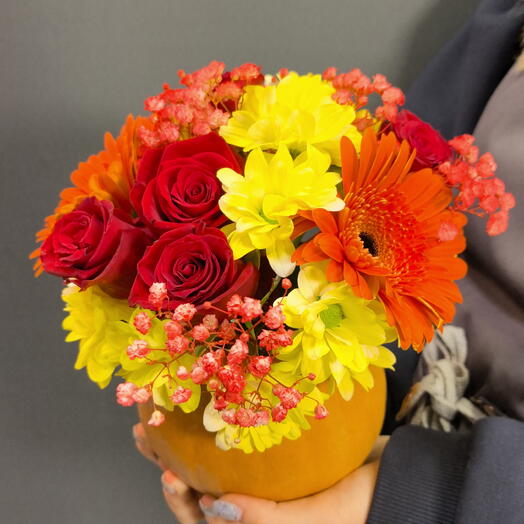Композиция с цветами 🧡