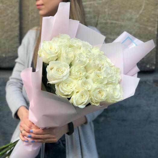 Букет из 25 белых роз