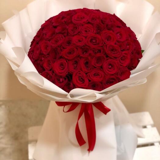 Elegante ramo de 101 rosas