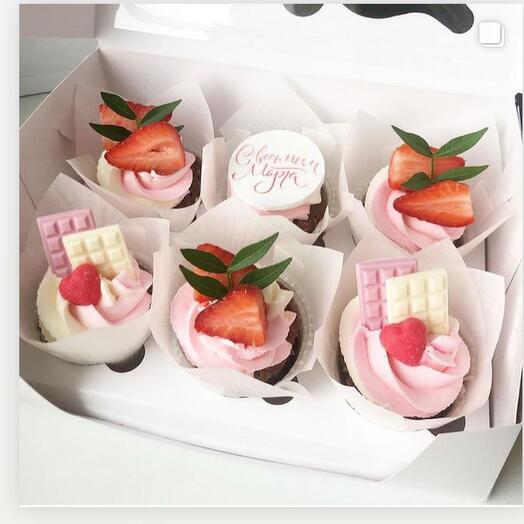 Капкейки на 8 марта