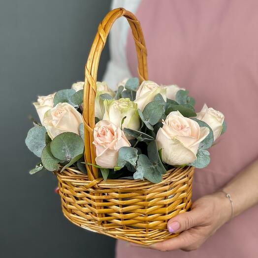 Bouquet of cream peony Roses in a Basket (11 pcs)
