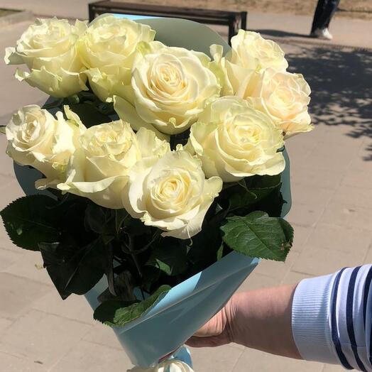 Букет 9 шикарных роз Мондиаль