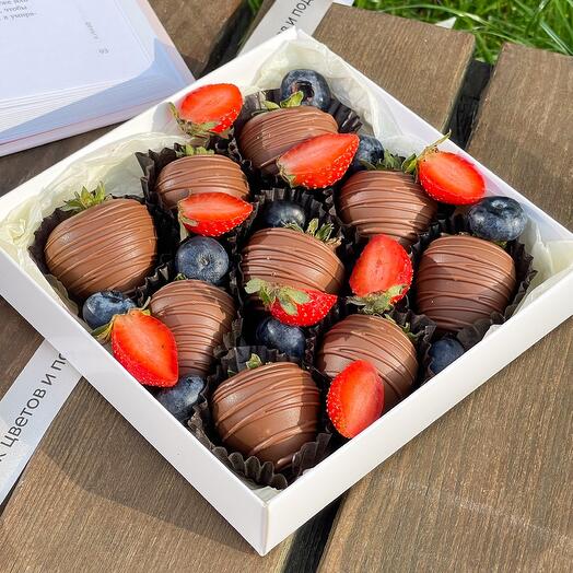Conjunto de fresas en chocolate "cebolla de Bayas" (9 piezas)