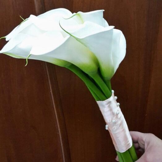Букет из белых калл
