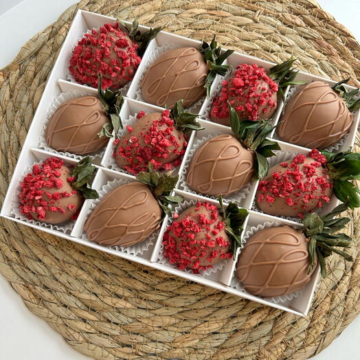Fresas cubiertas de chocolate, set, regalo