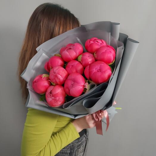 11 selected Coral Charm Peonies